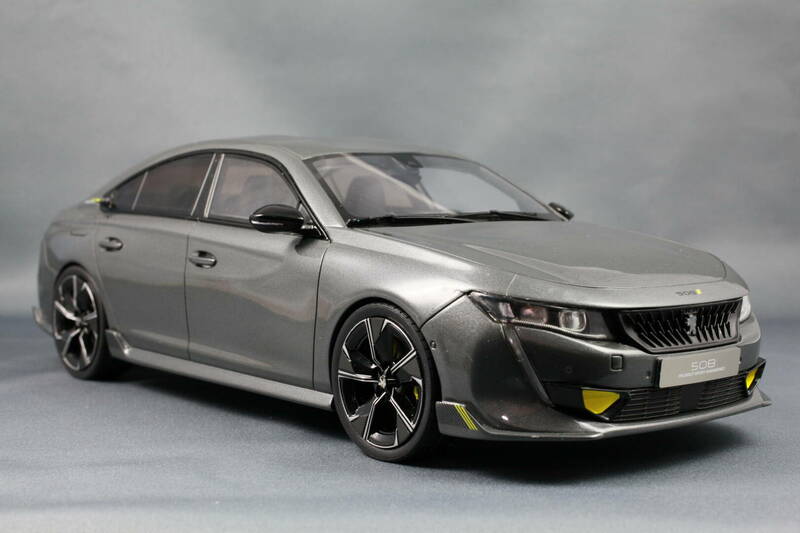 peugeot_508_pse_concept_2020_gris_08.jpg