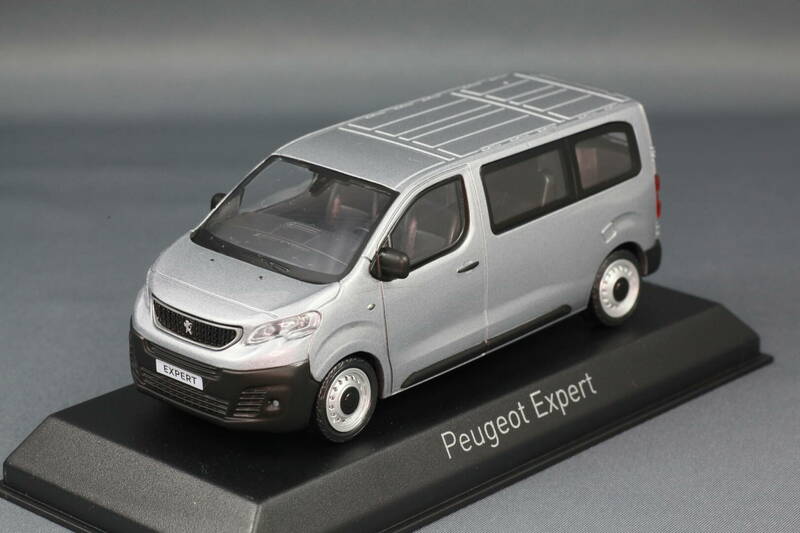 peugeot_expert_2016_gris_aluminium_01.jpg