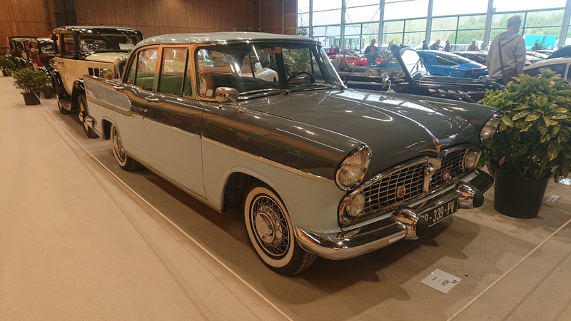 Simca Chambord V8 - 1958.JPG