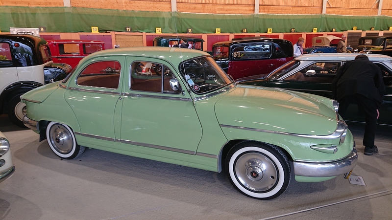 Panhard PL17 1962_1.JPG
