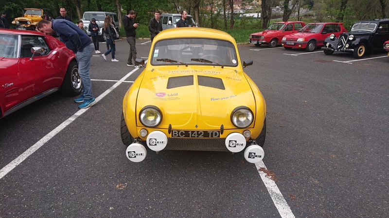 Dauphine Queron moteur Alpine 1440_1.JPG