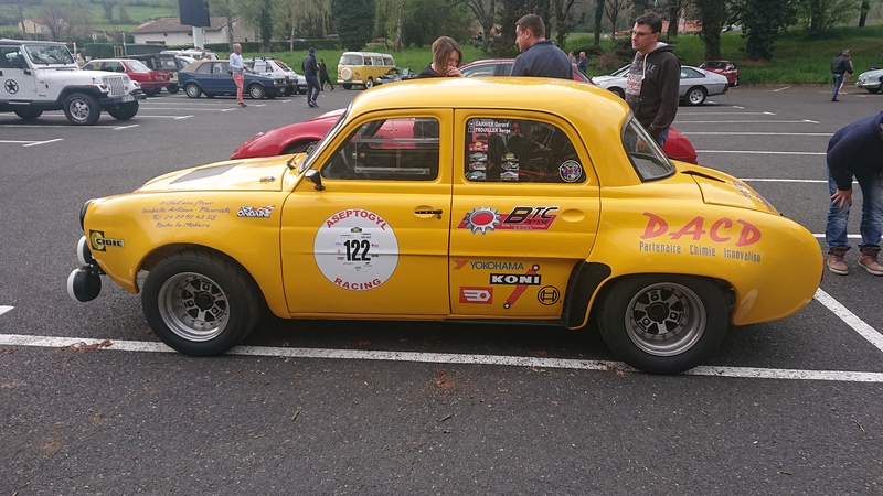 Dauphine Queron moteur Alpine 1440_4.JPG