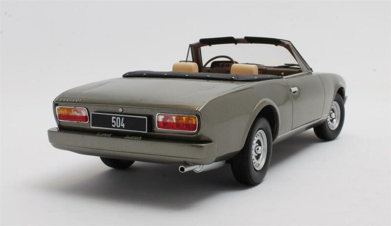 (Cult-Scale-Models CML192-2 Ob) 504 Cabriolet vert metallic 1983.jpg