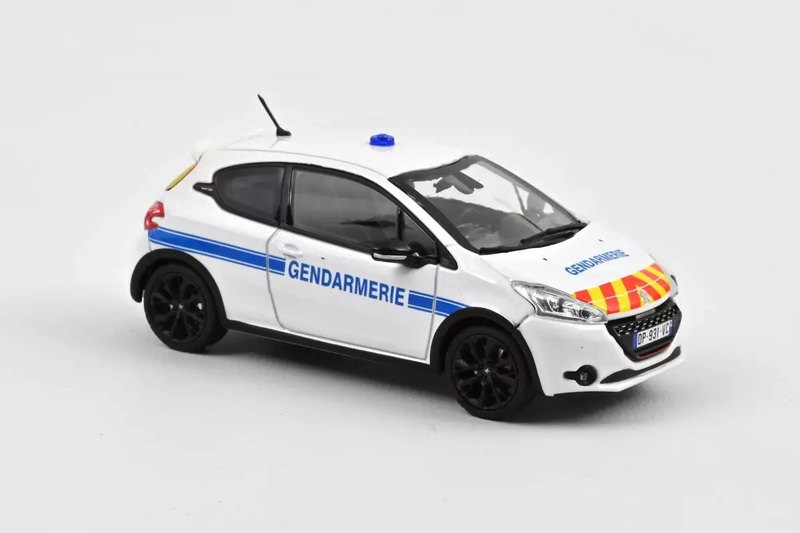 (Norev 472829 Ob) 208 GTi 30th GENDARMERIE 2014.JPG