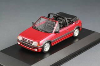 peugeot_205_cti_rouge_1990_01.jpg