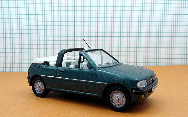 205_cabriolet_1990.jpg