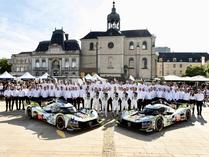 Team Peugeot-TotalEnergies 2024.jpg