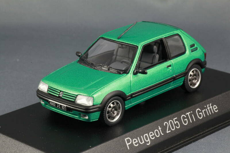 peugeot_205_gti_1,9_griffe_vert_fluorite_1990_01.jpg