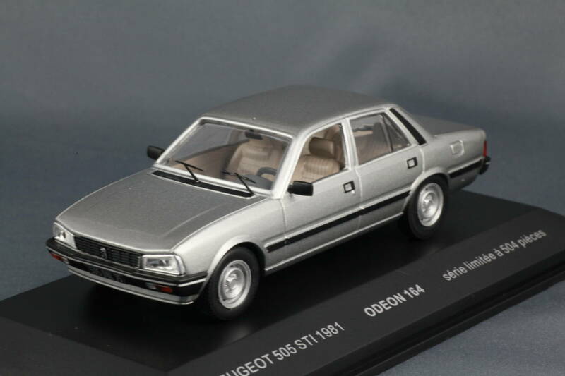 peugeot_505_gr_gris_argent_1982_01.jpg