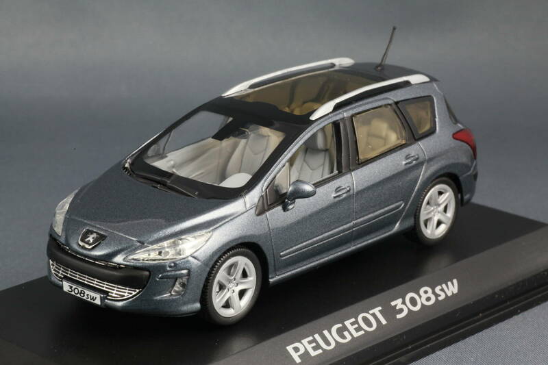 peugeot_308_sw_gris_grafito_2008_01.jpg