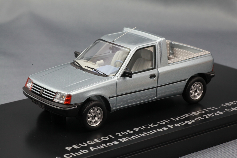 peugeot_205_pickup_durisotti_gris_1982_01.jpg