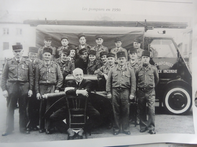 DMA 1953 pompier Chaponost.jpg