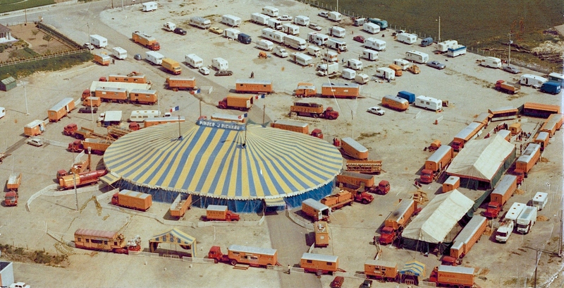 PINDER-JEAN RICHARD - 1975.jpg