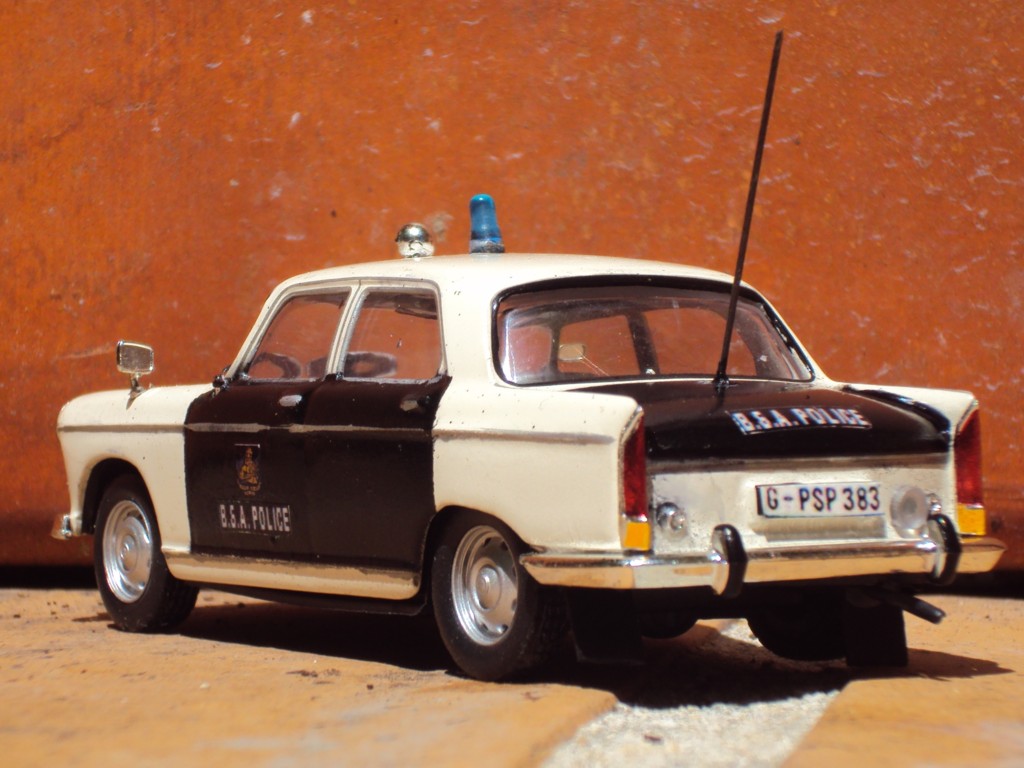 B.S.A.POLICE P404 rear.JPG