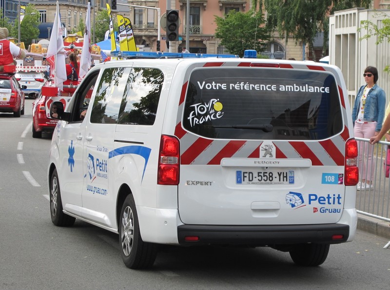 Expert Ambulance PETIT SA (1).jpg
