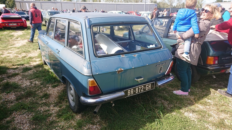 Peugeot 304 break - b.JPG