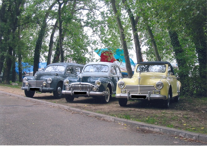 mes voitures.jpg